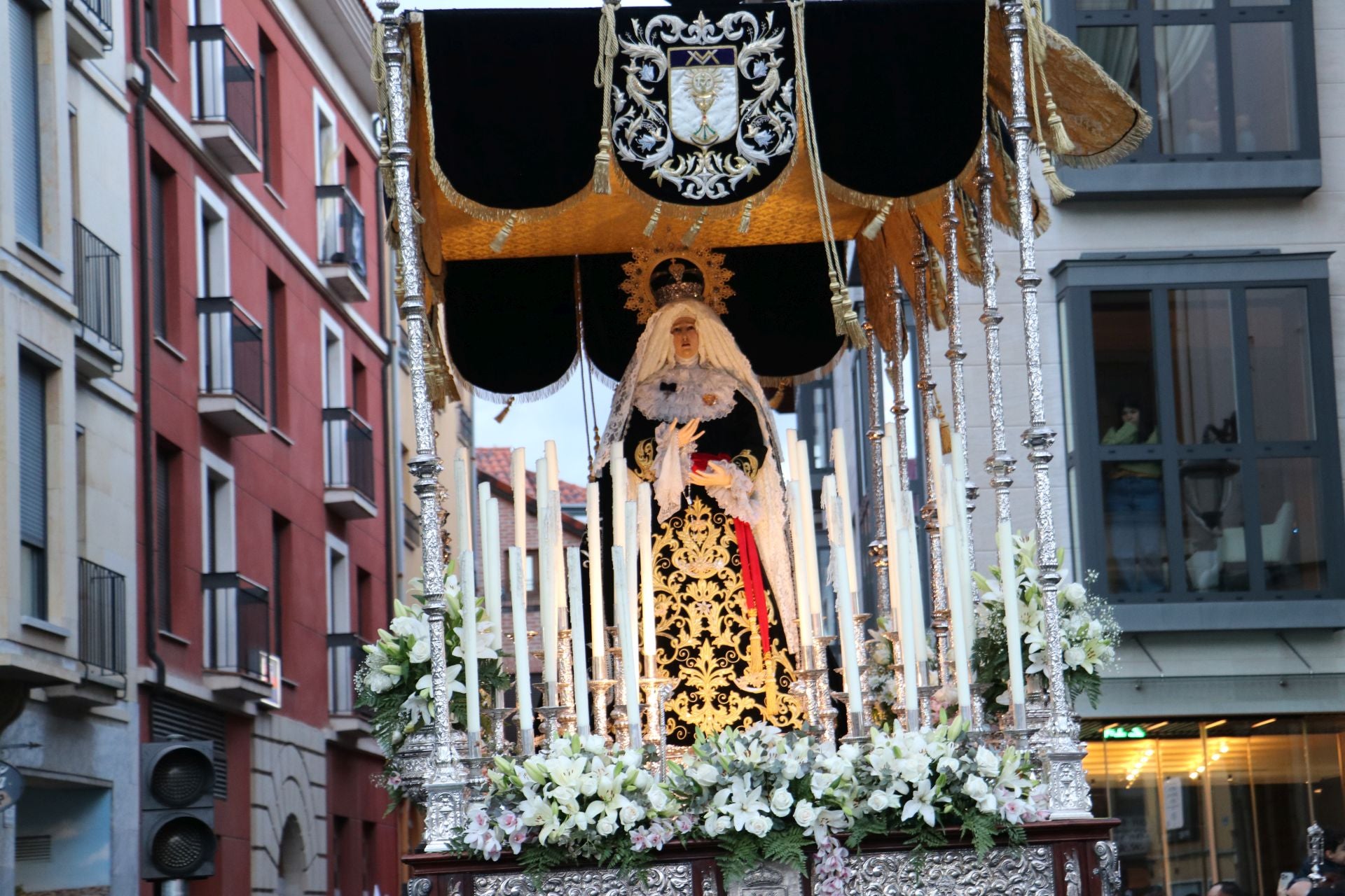 Las mejores imágenes de la procesión del Santo Entierro de Minerva