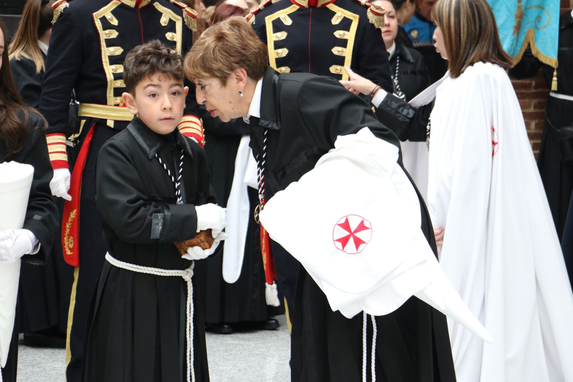 Las imágenes de la suspensión de la procesión Camino de la Luz