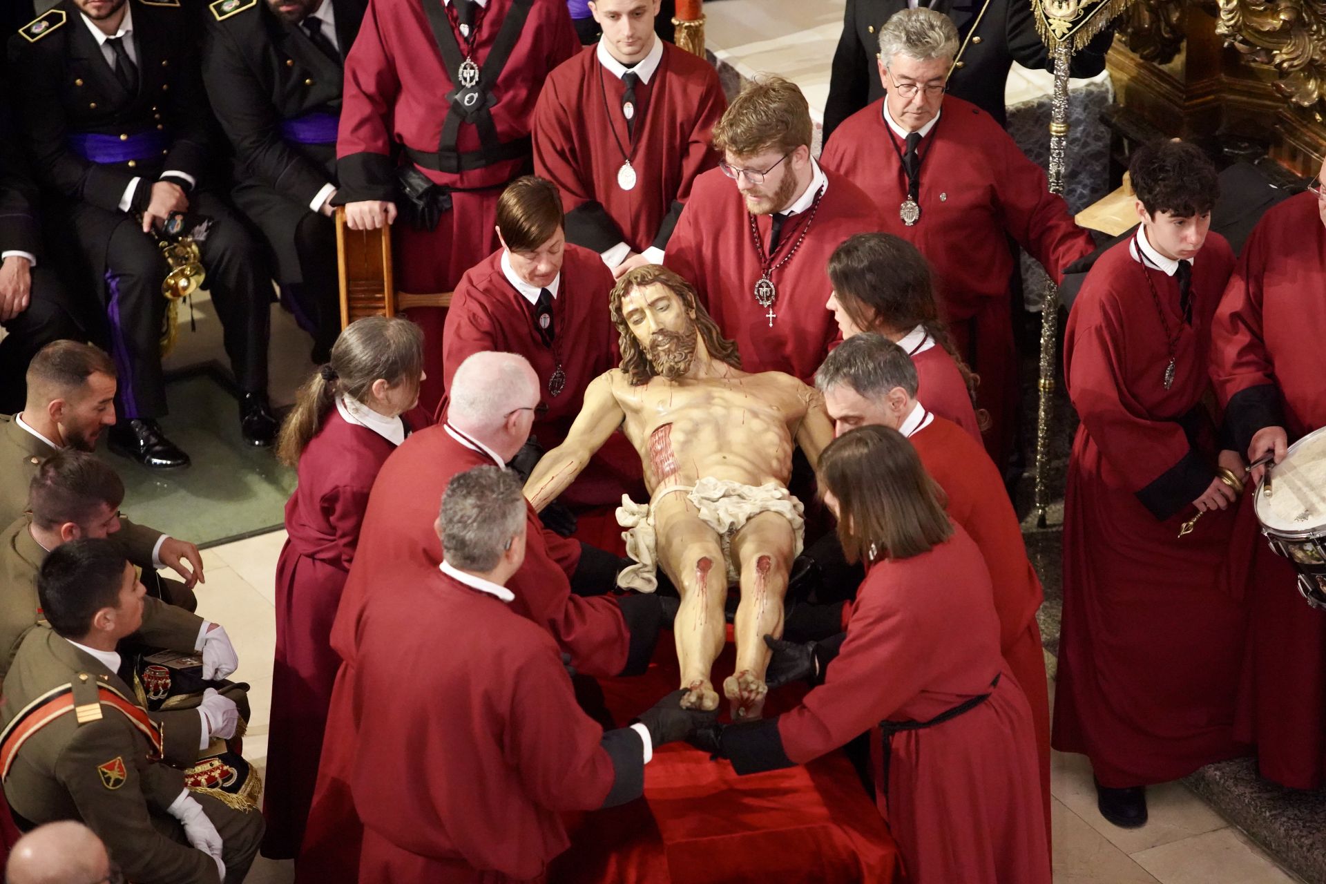 Acto del Desenclavo en León, bajo la mirada de Campillo