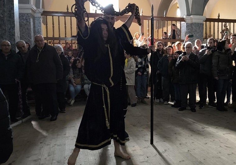 Acto de las Caídas del Nazareno y Procesión de los Pasos de Almanza