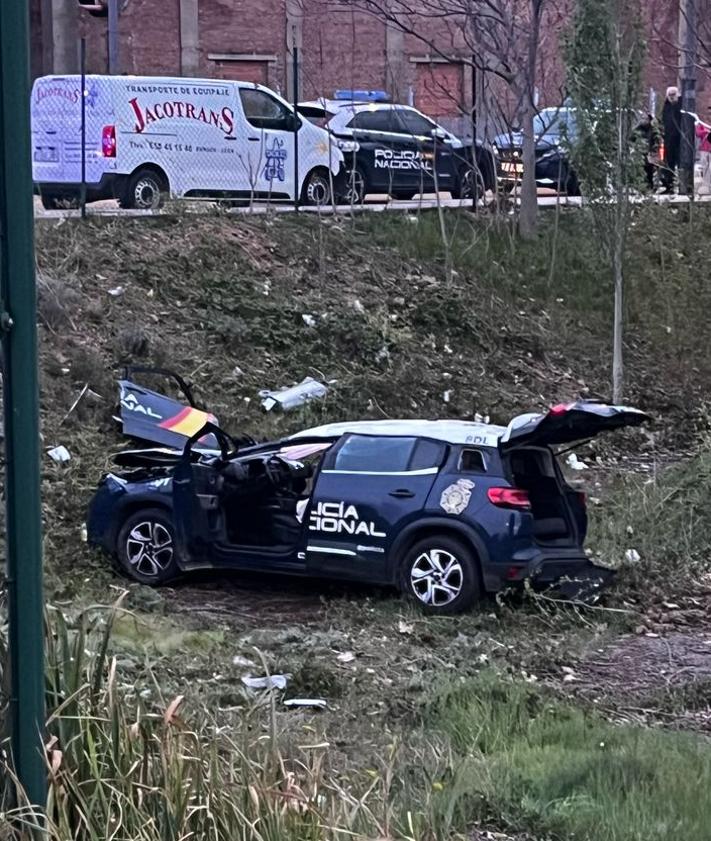 Imagen secundaria 2 - Imágenes del lugar del accidente. 