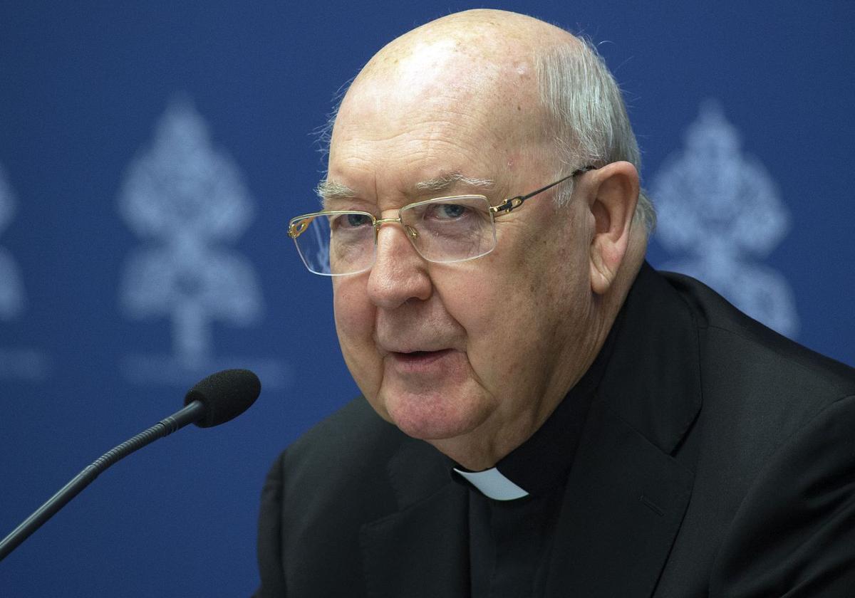 El camarlengo, el fiel colaborador del papa que administra la Iglesia tras su muerte