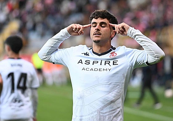 Escobar celebra uno de sus goles ante el Nàstic.