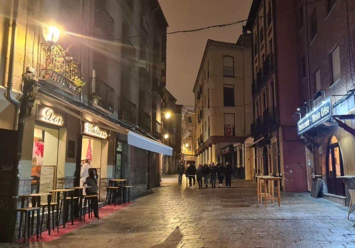 Los vecinos del casco histórico denuncian «molestias» por ocio durante más de la mitad del año