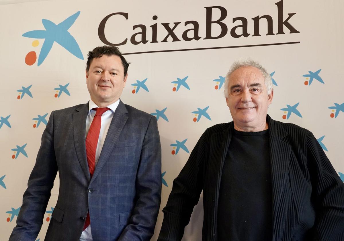 Imagen principal - Ferran Adrià a los hosteleros leoneses: «Hay que adaptarse a la falta de personal, la inflación y los costes, no hay tutía»