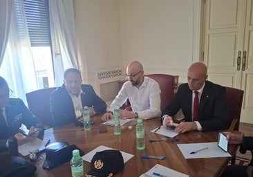 Policía, bomberos, guardia civil y voluntarios se coordinan para asistir a todos los leoneses