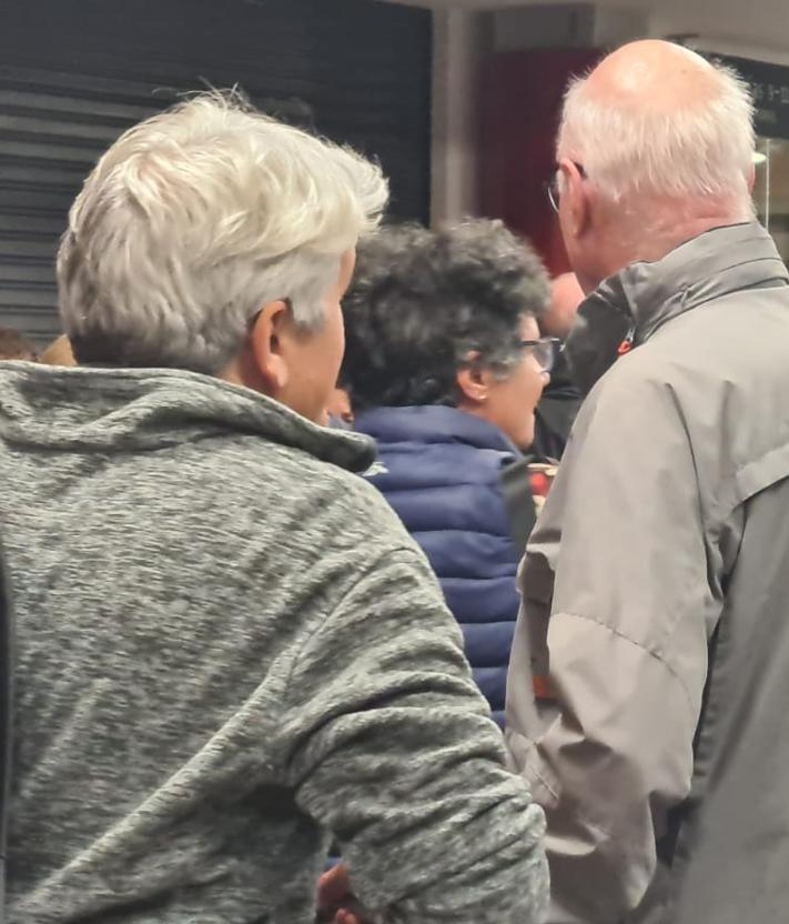 Imagen secundaria 2 - Una treintena de viajeros pernoctan en la estación de León: «La solución es indecente»