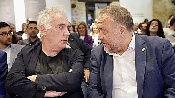 El chef Ferrán Adrià ensalza la gastronomía leonesa