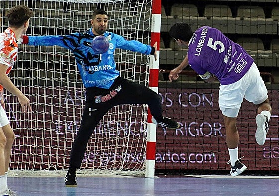 Saeid, en un partido con el Abanca Ademar.