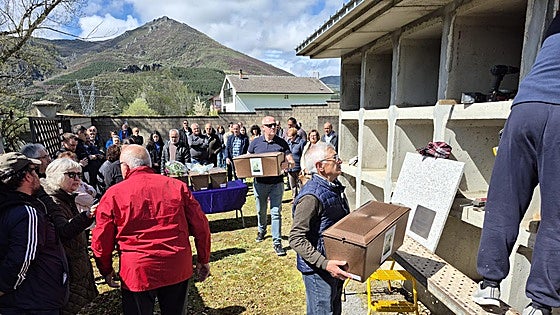 Ya descansan en casa las últimas víctimas del franquismo exhumadas en León