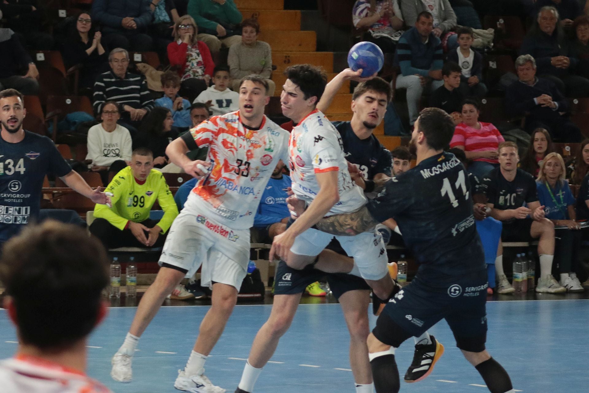 Las mejores imágenes del Abanca Ademar-Benidorm