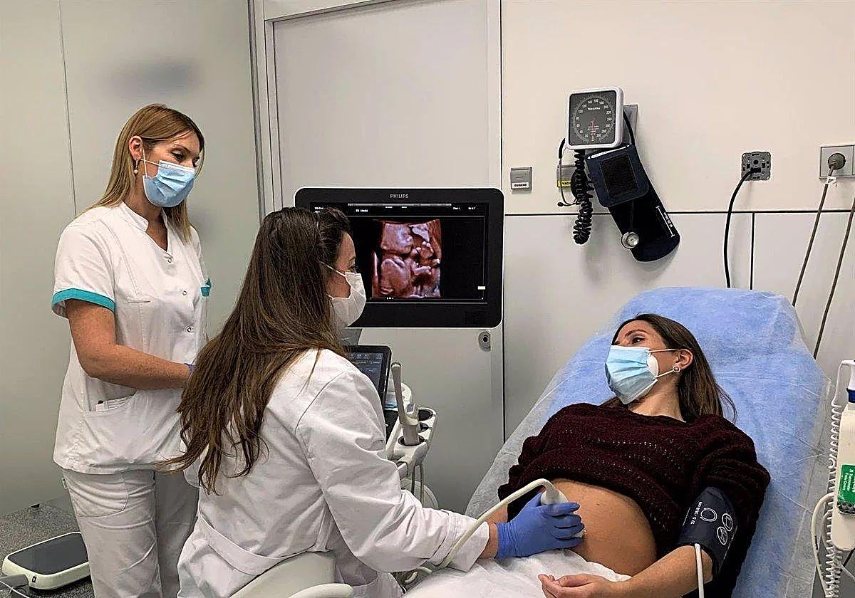 Imagen de archivo de antención en un embarazo.