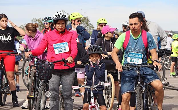 Participantes en la modalidad de bicicleta de la edición pasada