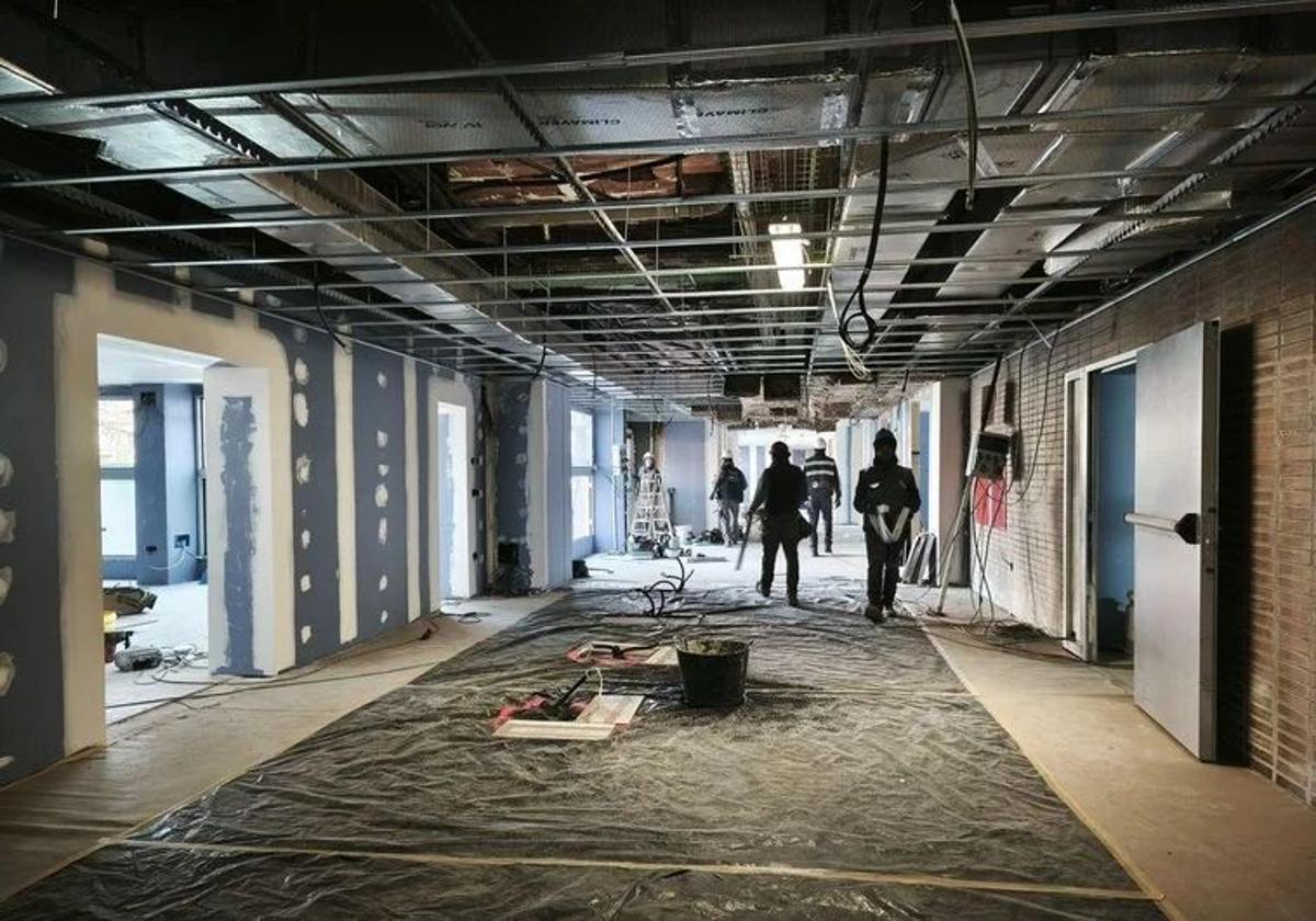 El centro de salud de Pinilla en plenas obras en enero de 2025.