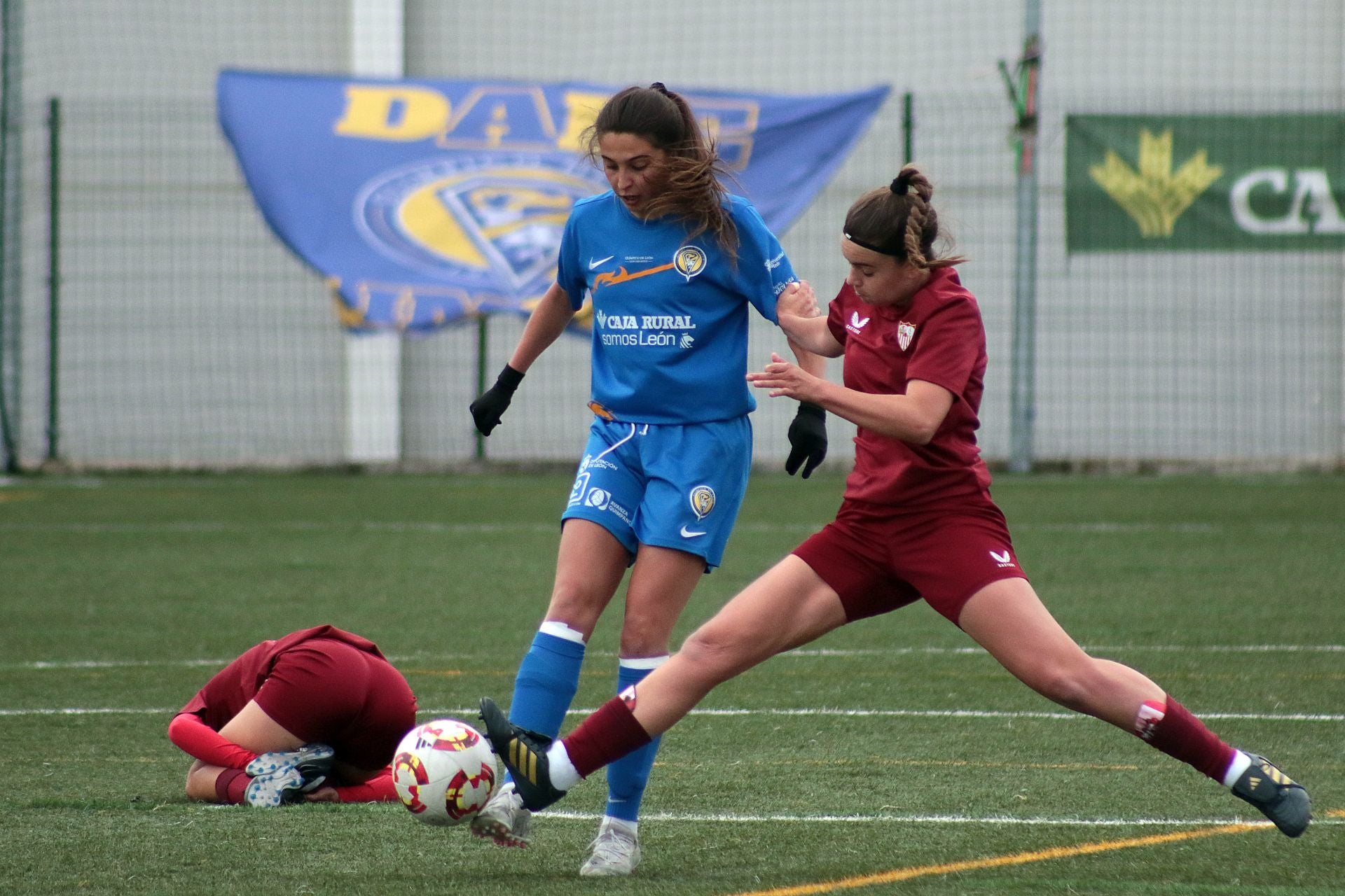 Las mejores imágenes del Olímpico 3-0 Sevilla FC Femenino &#039;B&#039;