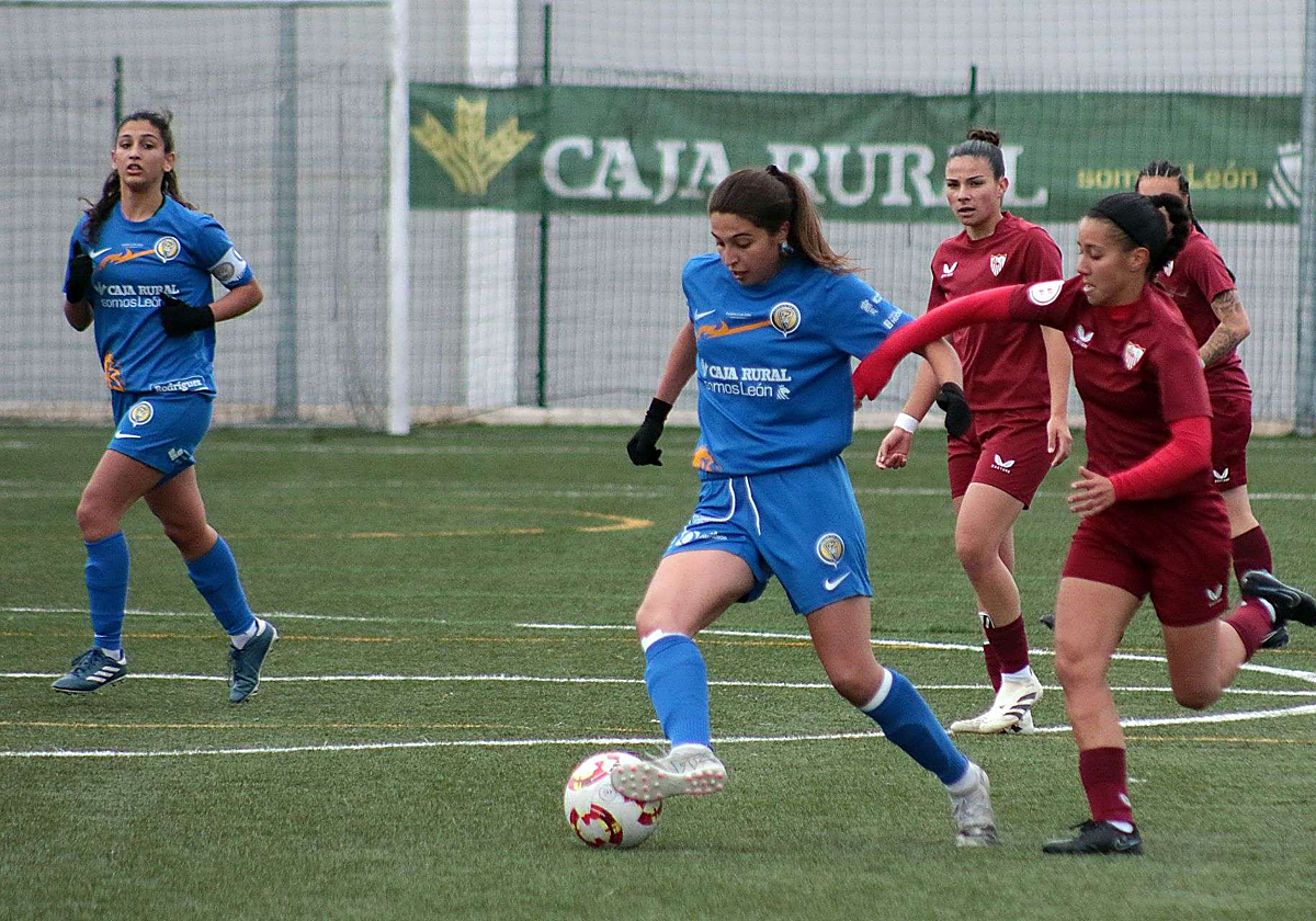 Las mejores imágenes del Olímpico 3-0 Sevilla FC Femenino &#039;B&#039;