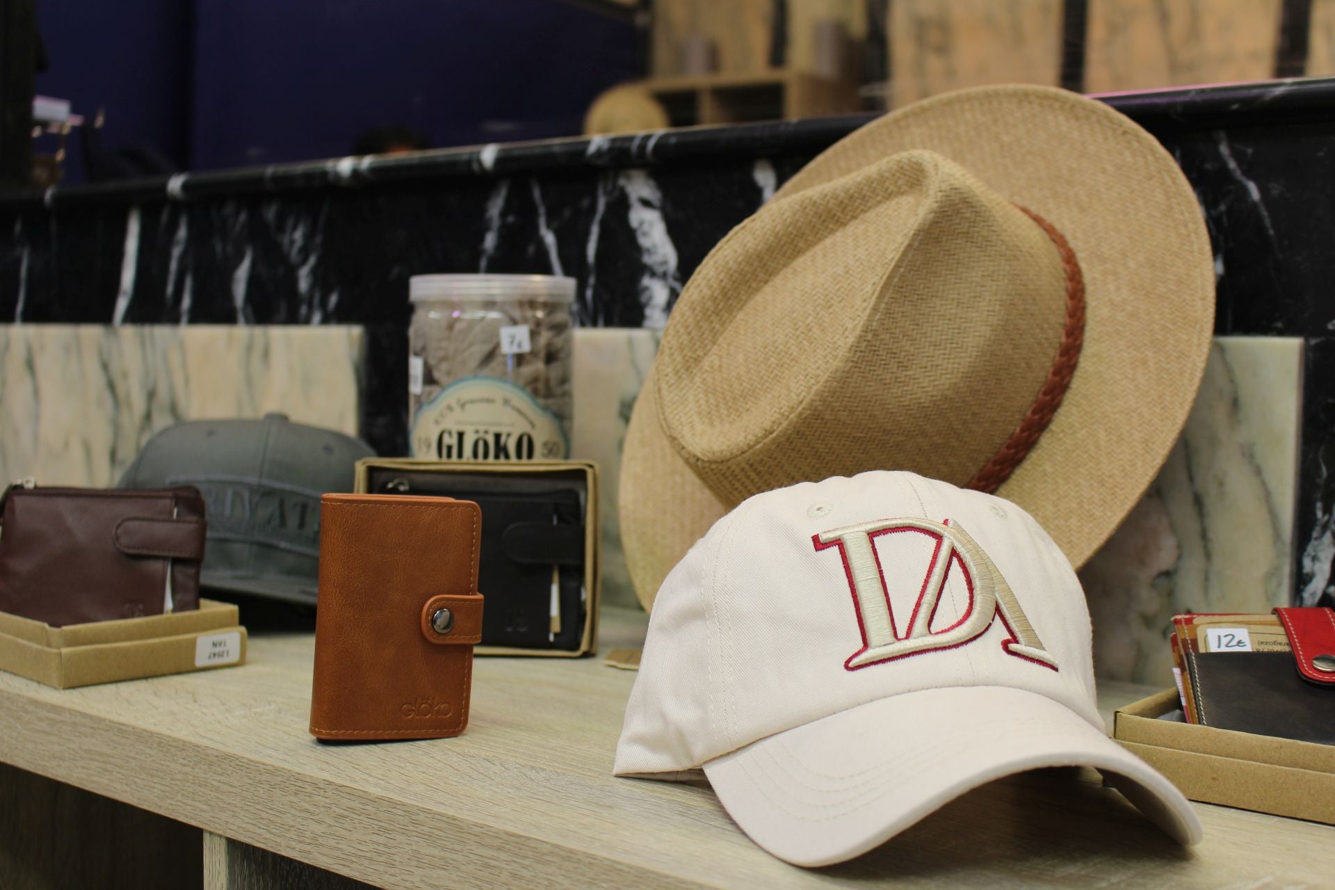 Abre sus puertas &#039;Entra&#039;, nueva tienda de complementos