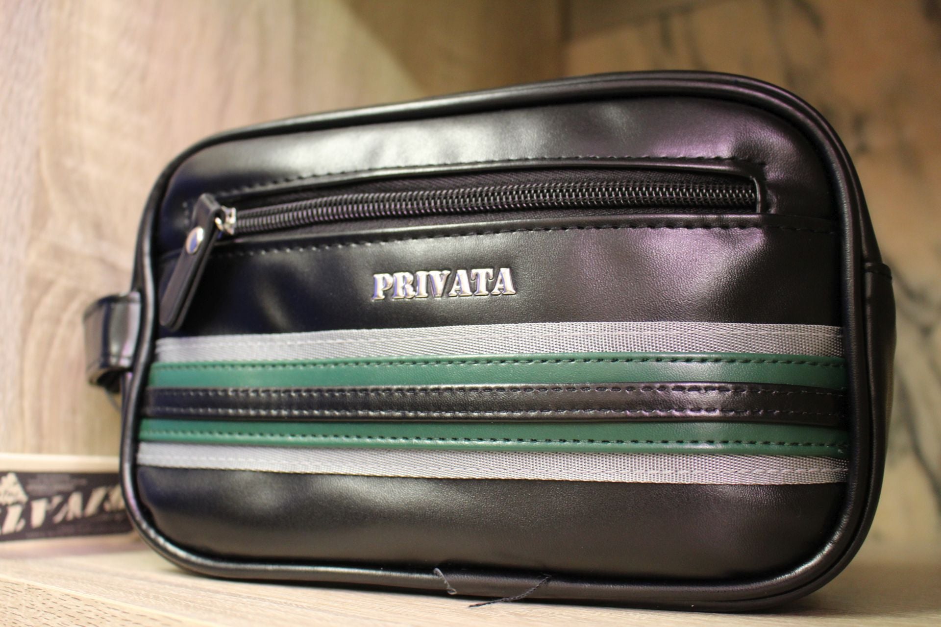 Abre sus puertas &#039;Entra&#039;, nueva tienda de complementos