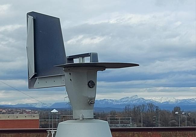 Captador volumétrico tipo Hirst modelo Lanzoni VPPS 2000 con el que se recogen muestras en cada una de las 13 ciudades de Castilla y León que constituyen el Registro Aerobiológico de la comunidad.