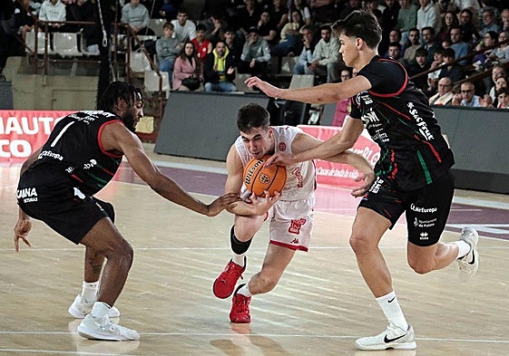 Fábrega, en el partido de ida de la eliminatoria ante Palma