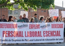 Protesta frente al Colegio de Educación Especial Sagrado Corazón.