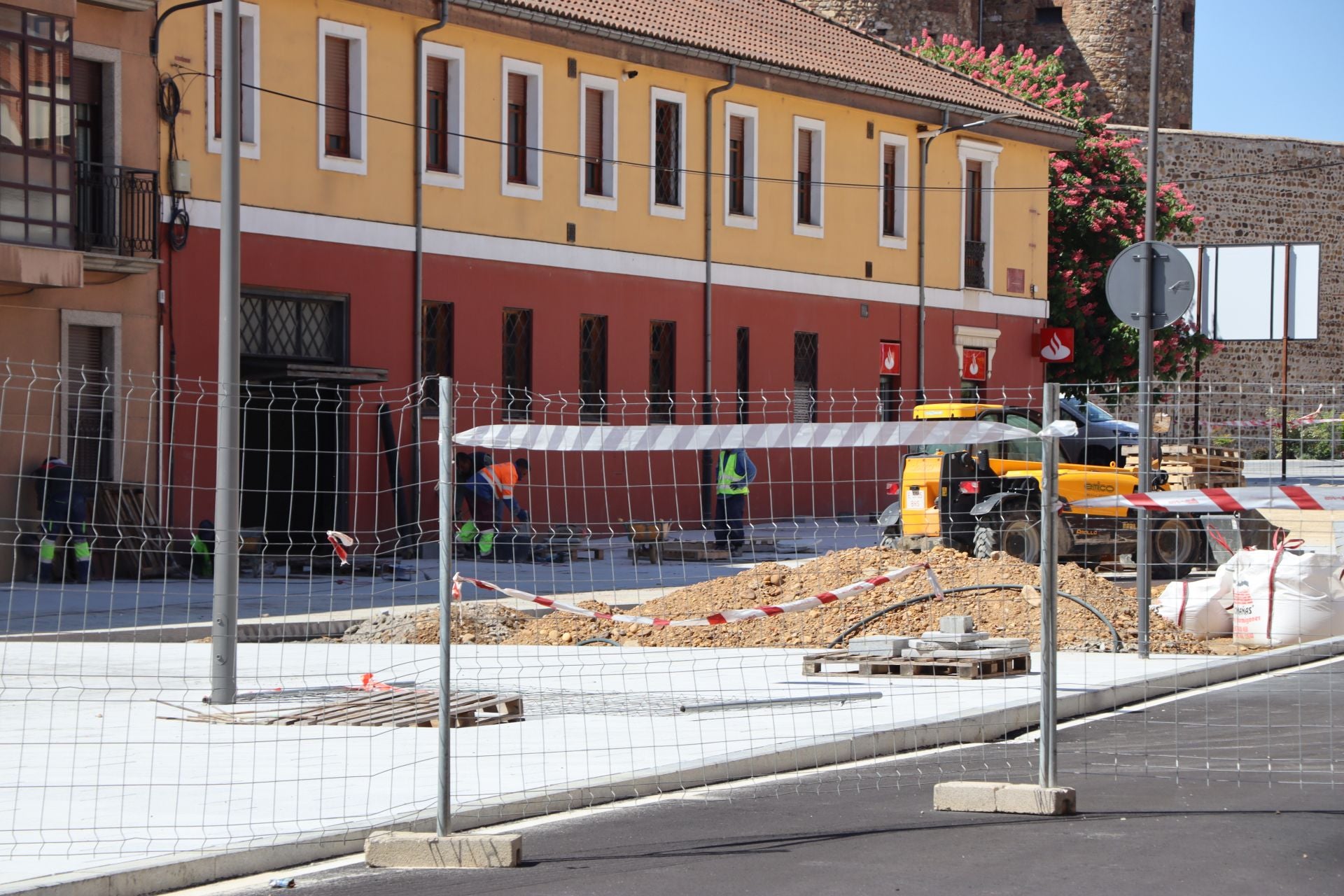 Últimos remates en las obras de la ronda interior en El Espolón