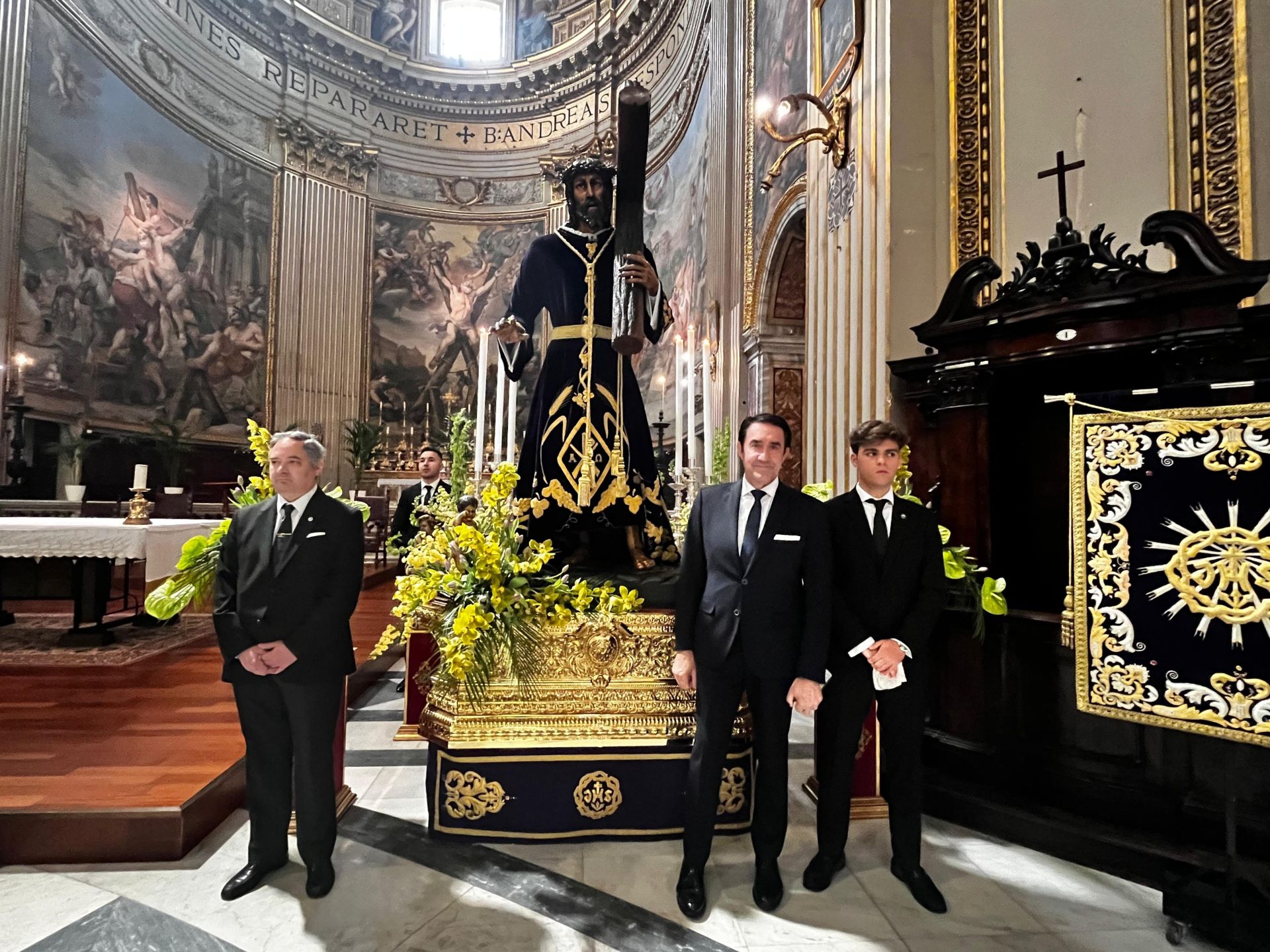Las imágenes del besapié al Nazareno en Roma