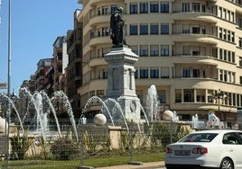La plaza de Guzmán ya está vallada.