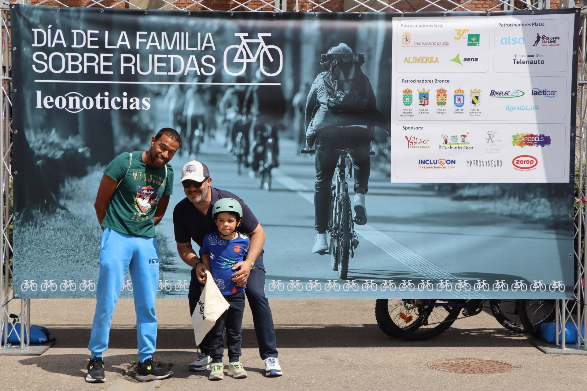 Ganadores de los sorteos del Día de la Familia sobre Ruedas