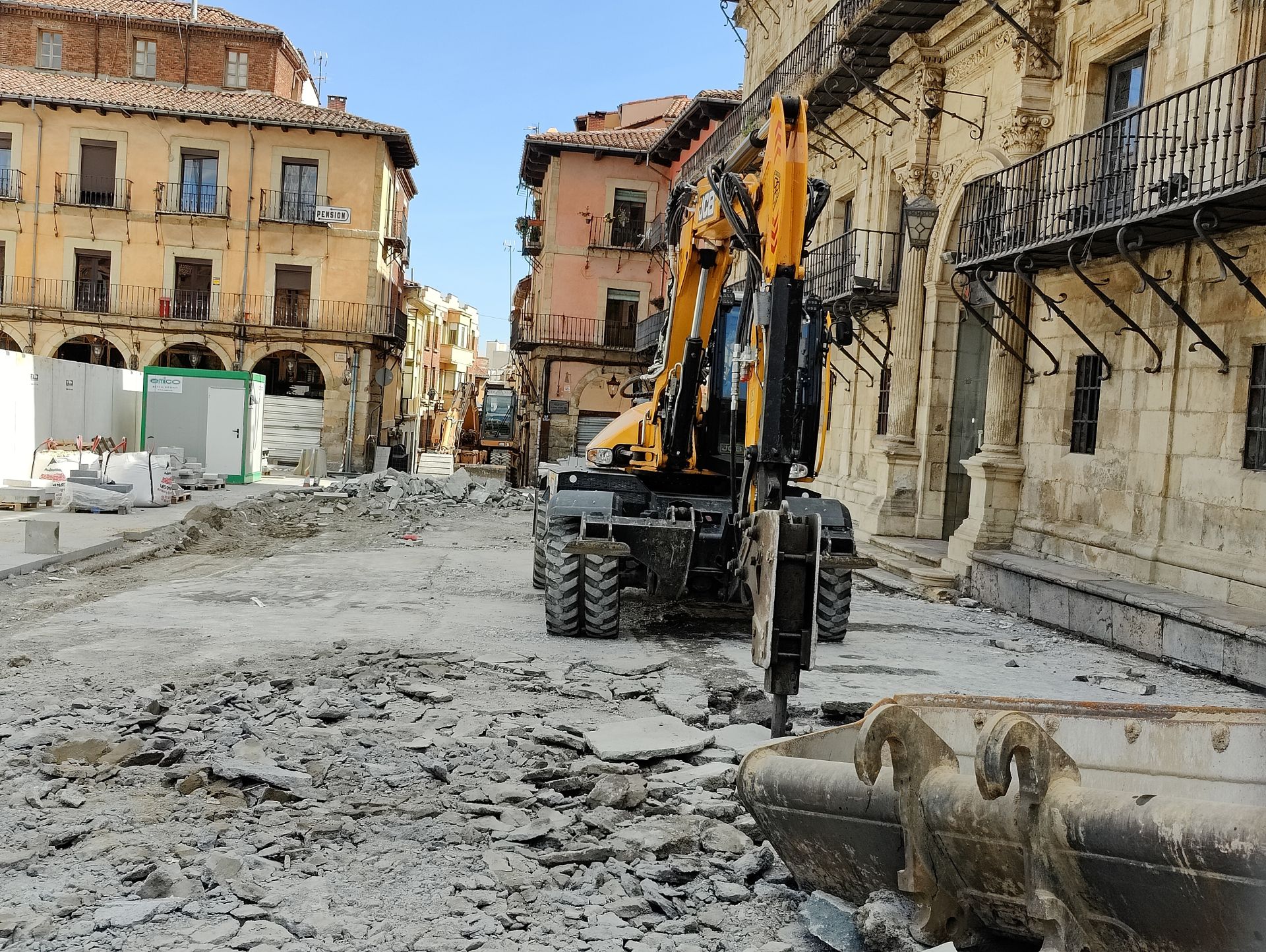 Comienza la tercera fase de las obras en la plaza Mayor de León