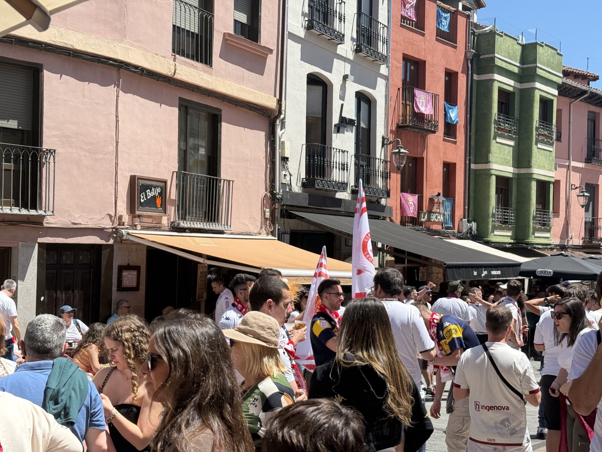 Los colores de la Cultural inundan León