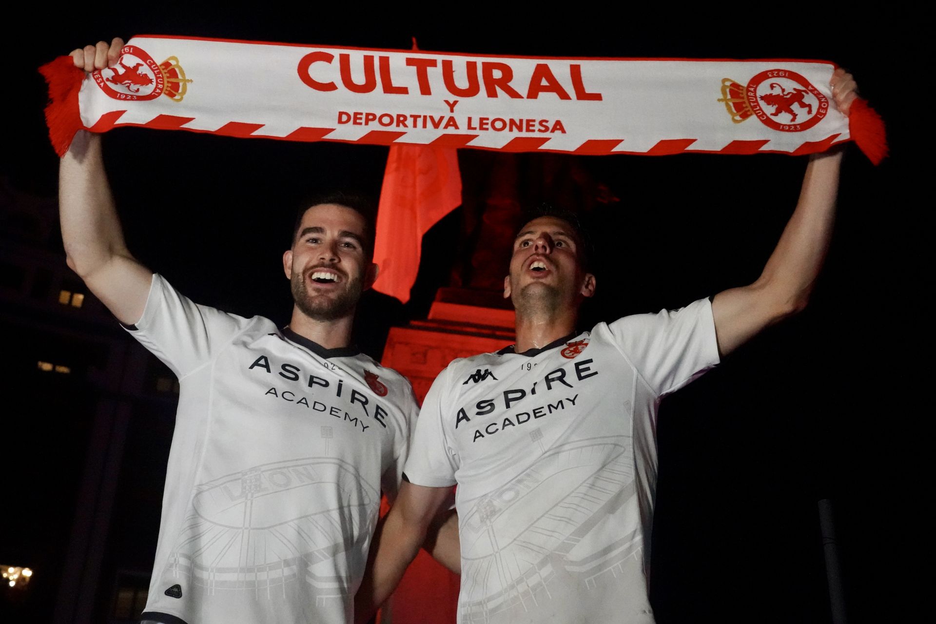 Guzmán se rinde al ascenso de la Cultural