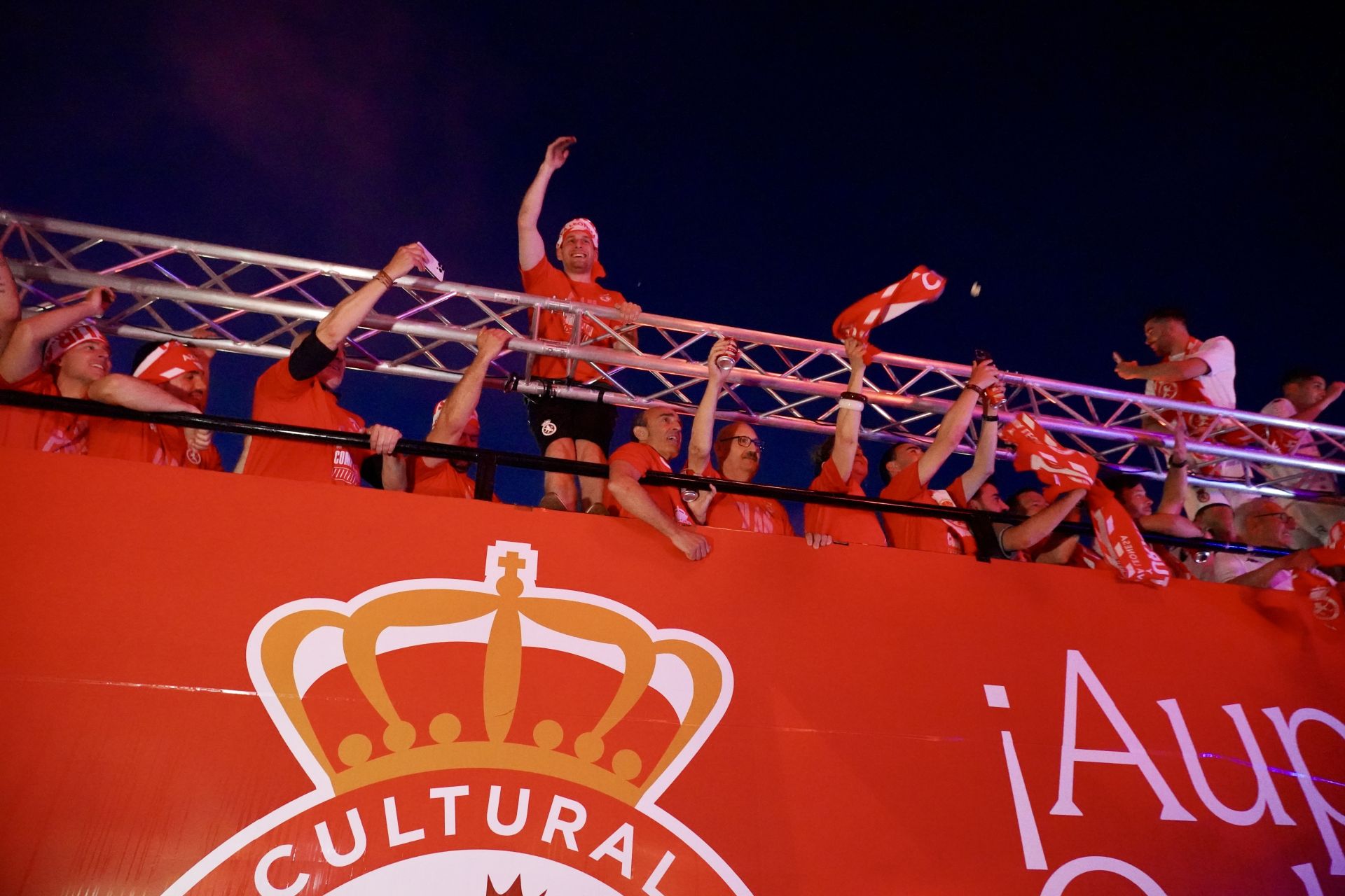Guzmán se rinde al ascenso de la Cultural