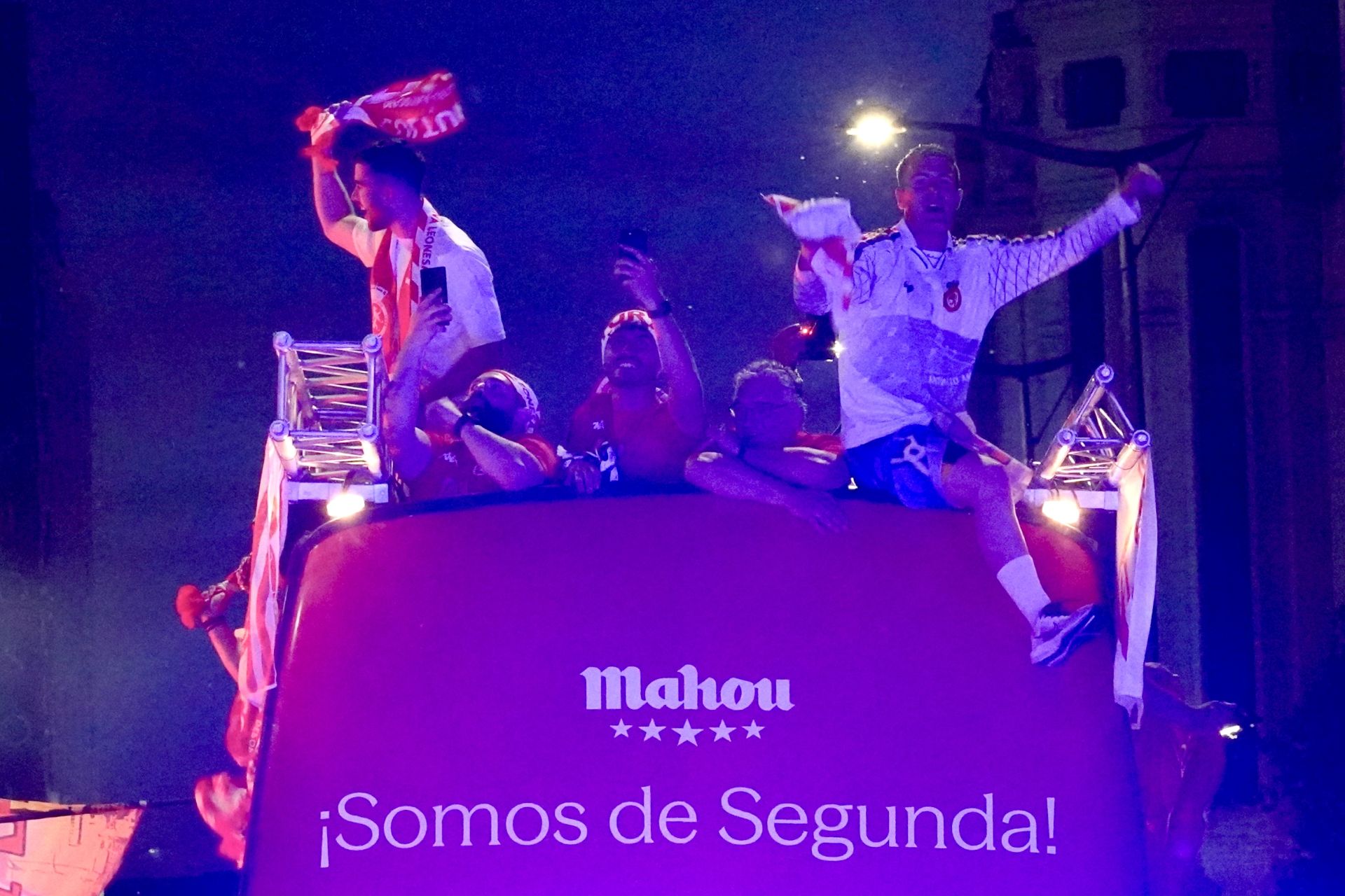 Guzmán se rinde al ascenso de la Cultural