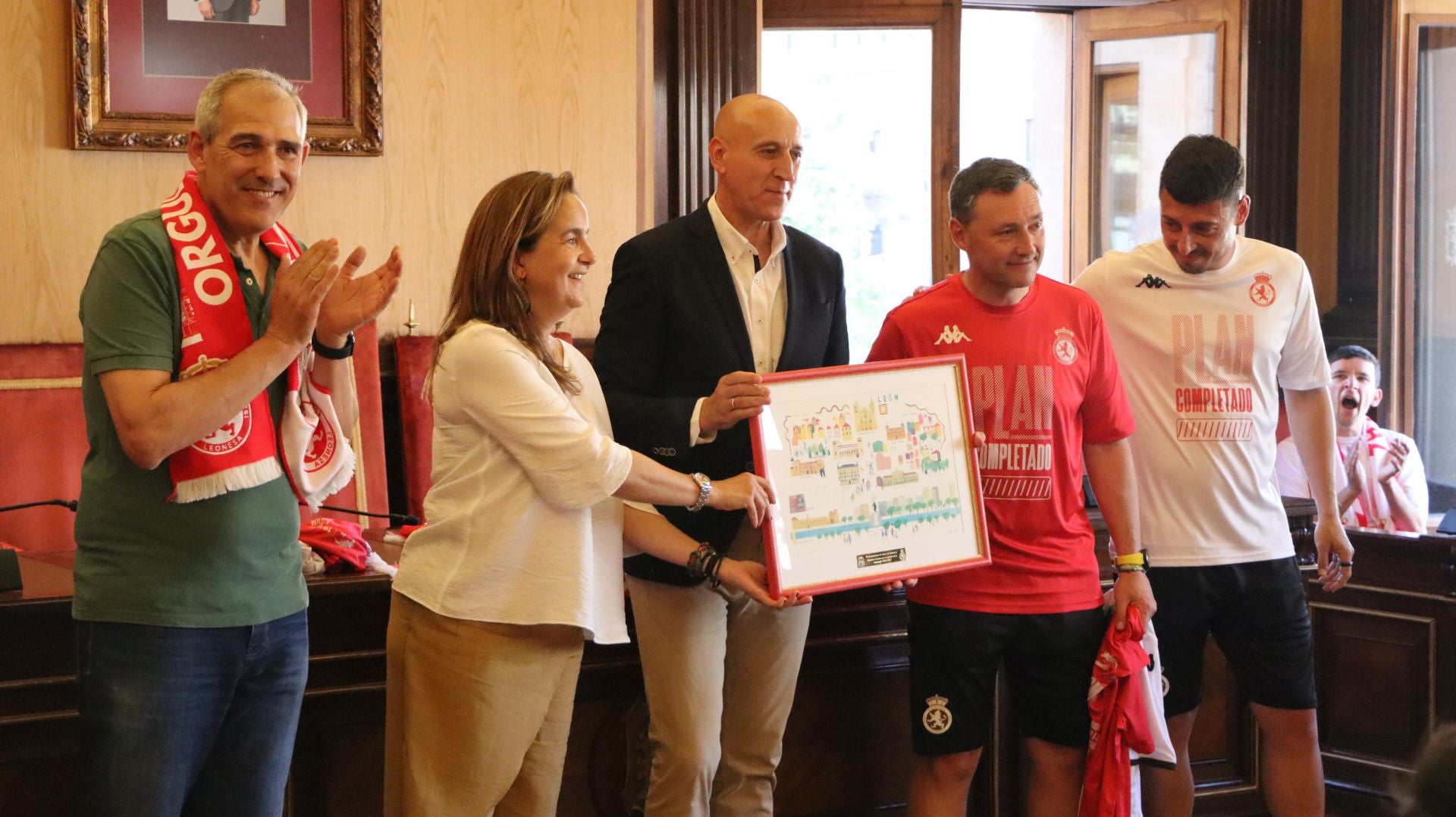 La rúa y recepción en San Marcelo de la Cultural, en imágenes