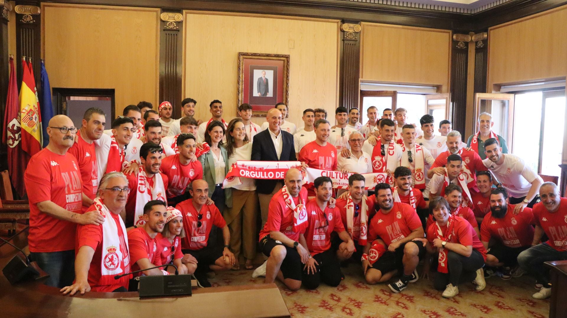 La rúa y recepción en San Marcelo de la Cultural, en imágenes