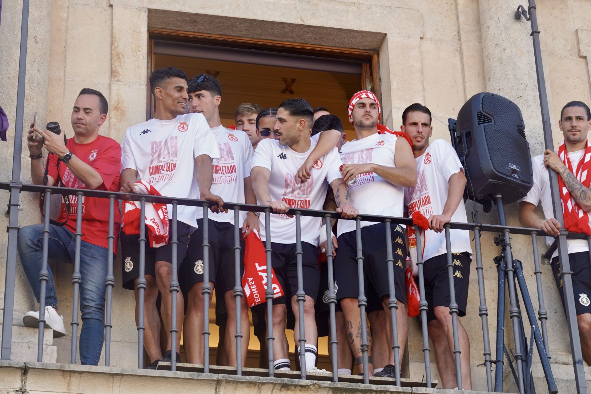 La rúa y recepción en San Marcelo de la Cultural, en imágenes