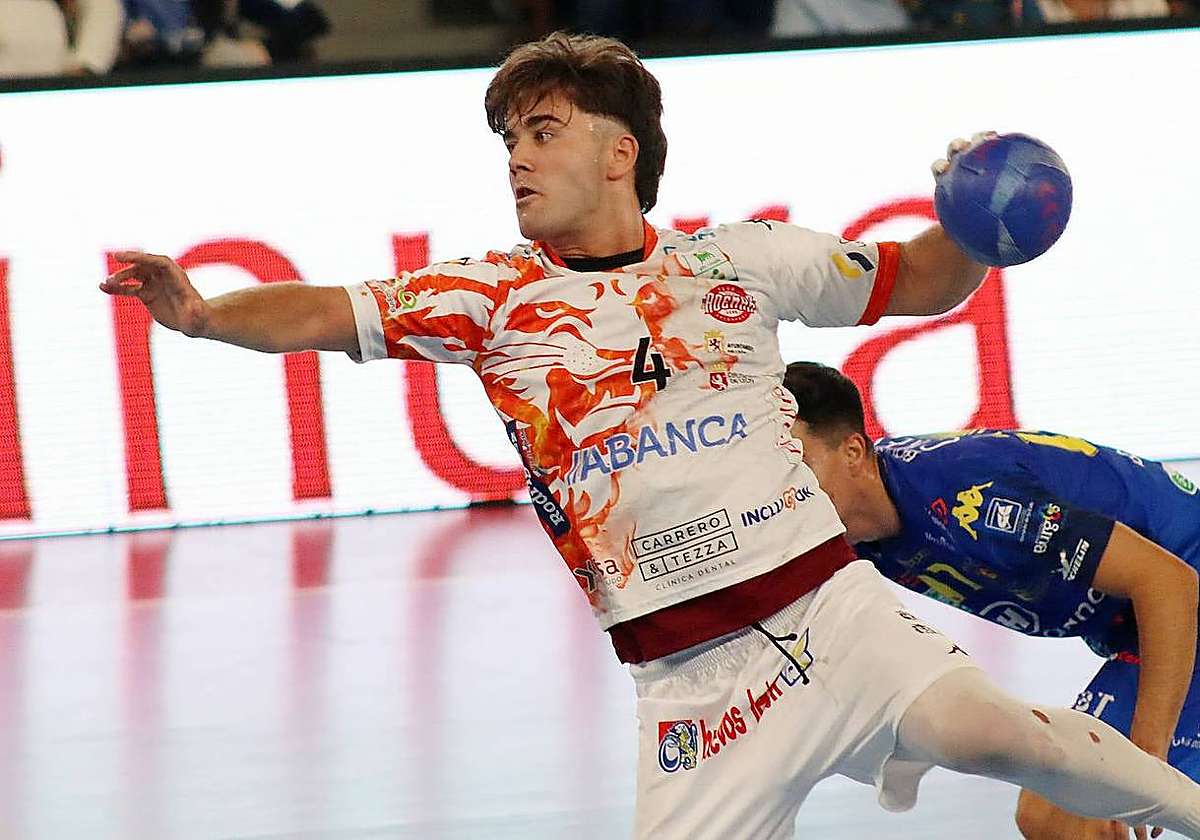 Carlos Álvarez se despidió del Palacio antes de poner rumbo a Portugal