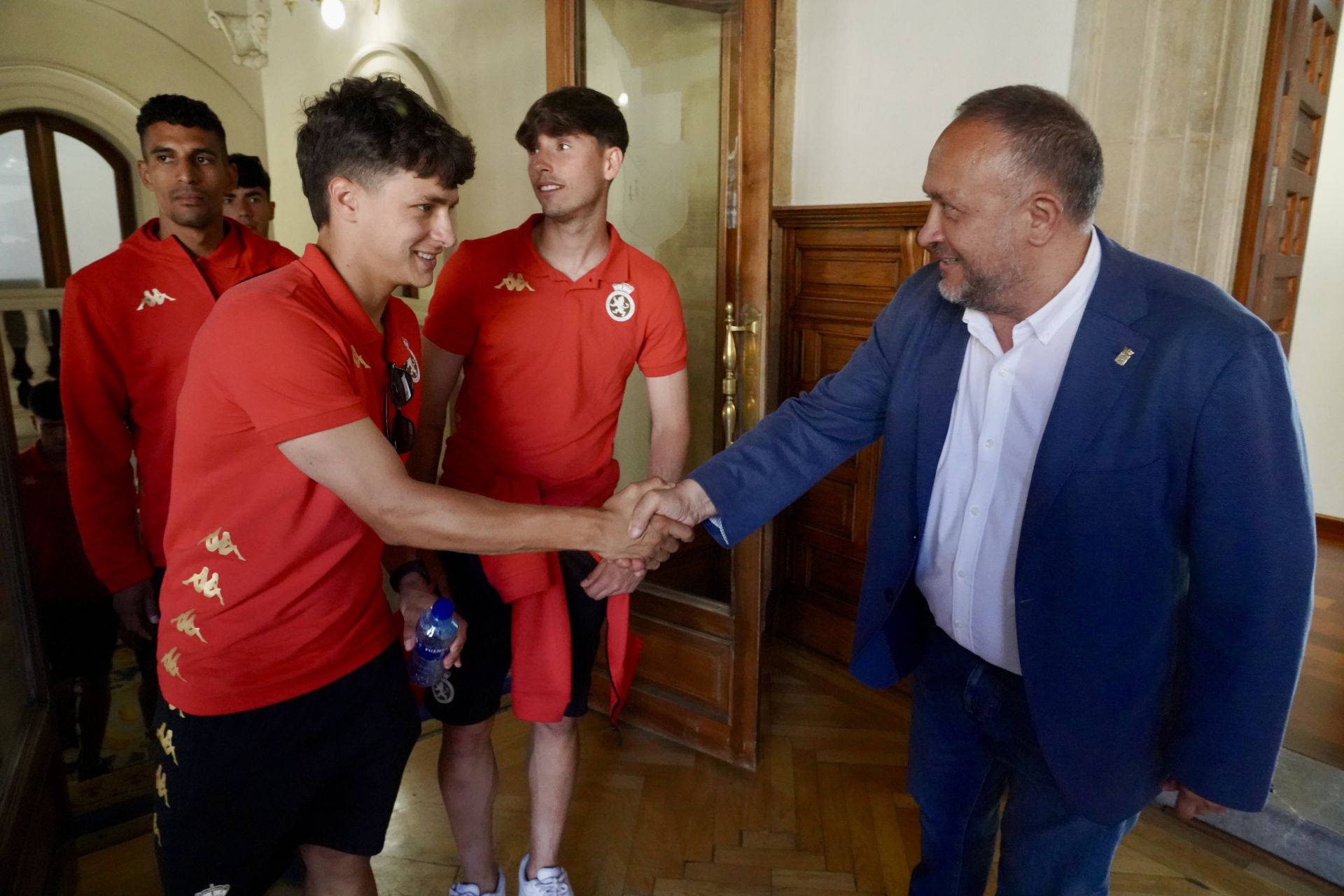 Recepción a la plantilla de la Cultural en la Diputación de León