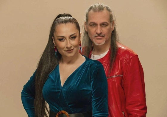 Camela.