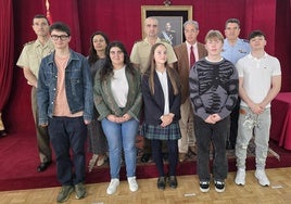 Reconocimiento a los premiados.