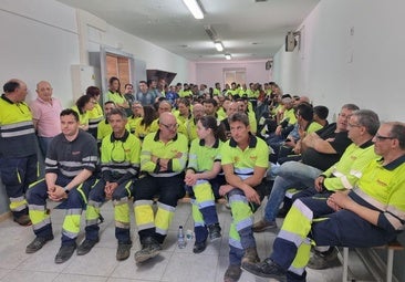 Los trabajadores de Azucarera en La Bañeza se plantan y anuncian movilizaciones