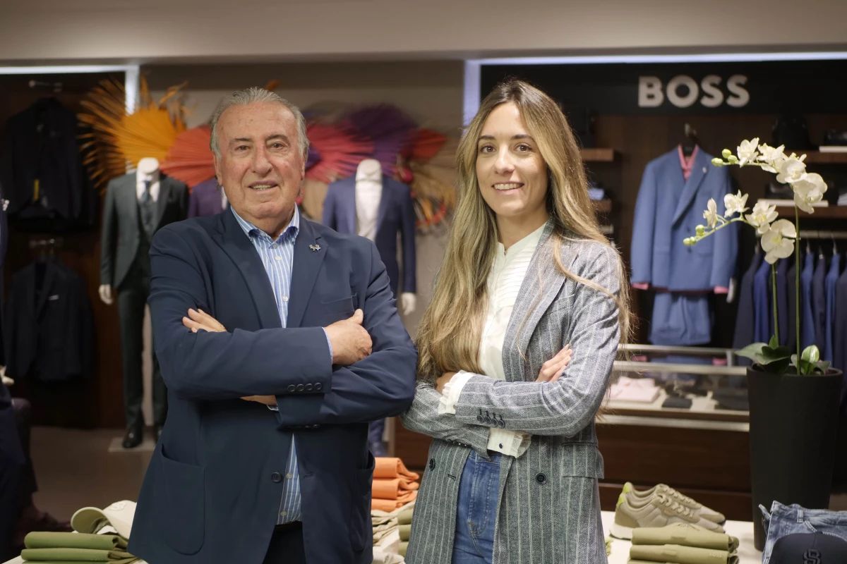 Alfredo Martínez y Paula Martínez acudieron el pasado mes de mayo a Valladolid a recoger el galardón de la Red de Establecimeientos Emblemáticos de Castilla y Léon