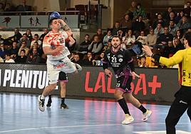 Imagen del partido de ida entre Ademar y Logroño