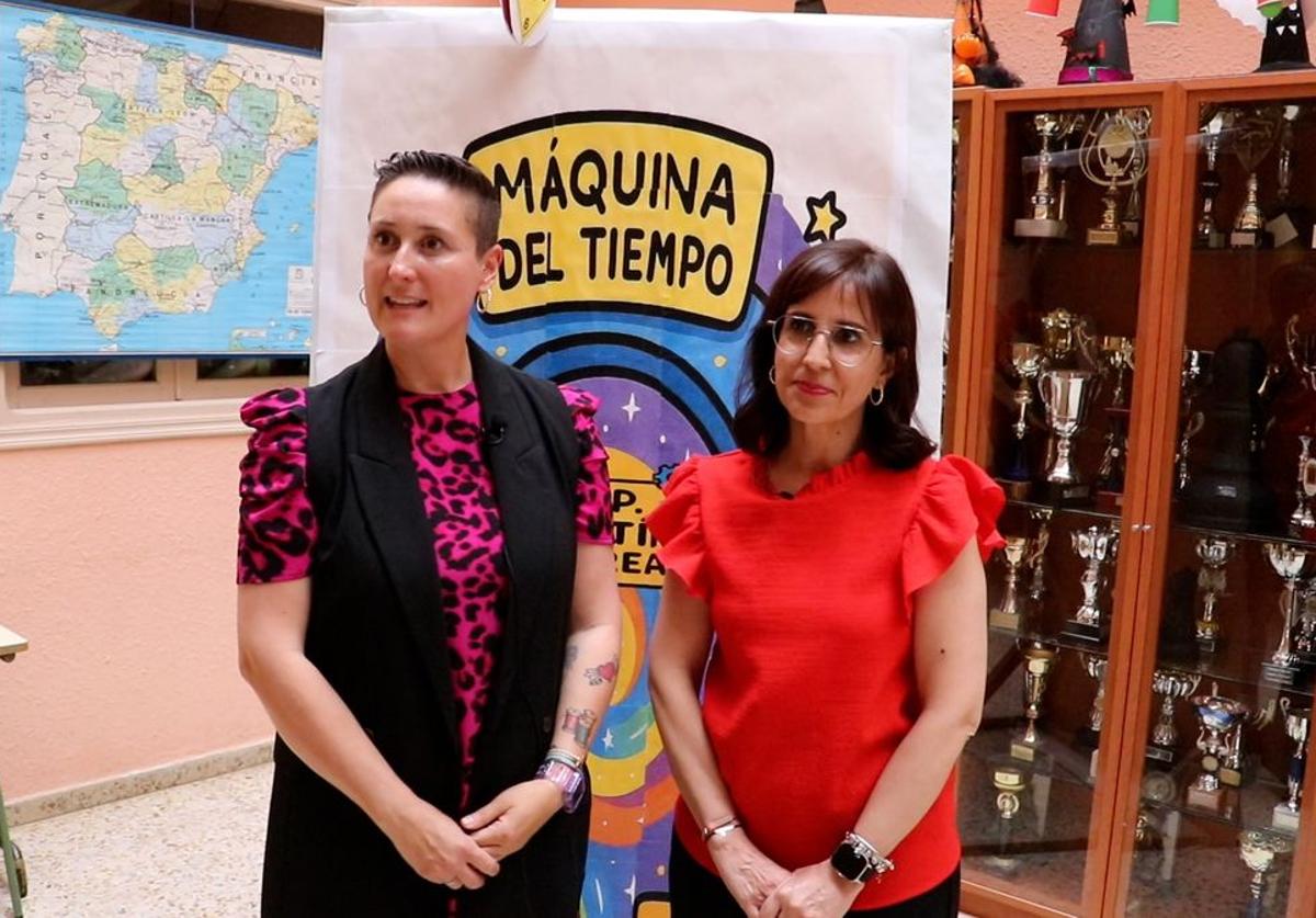 Imagen principal - Arantxa Leunda y Amaya Gutiérrez, profesoras del CEIP Martín Monreal.