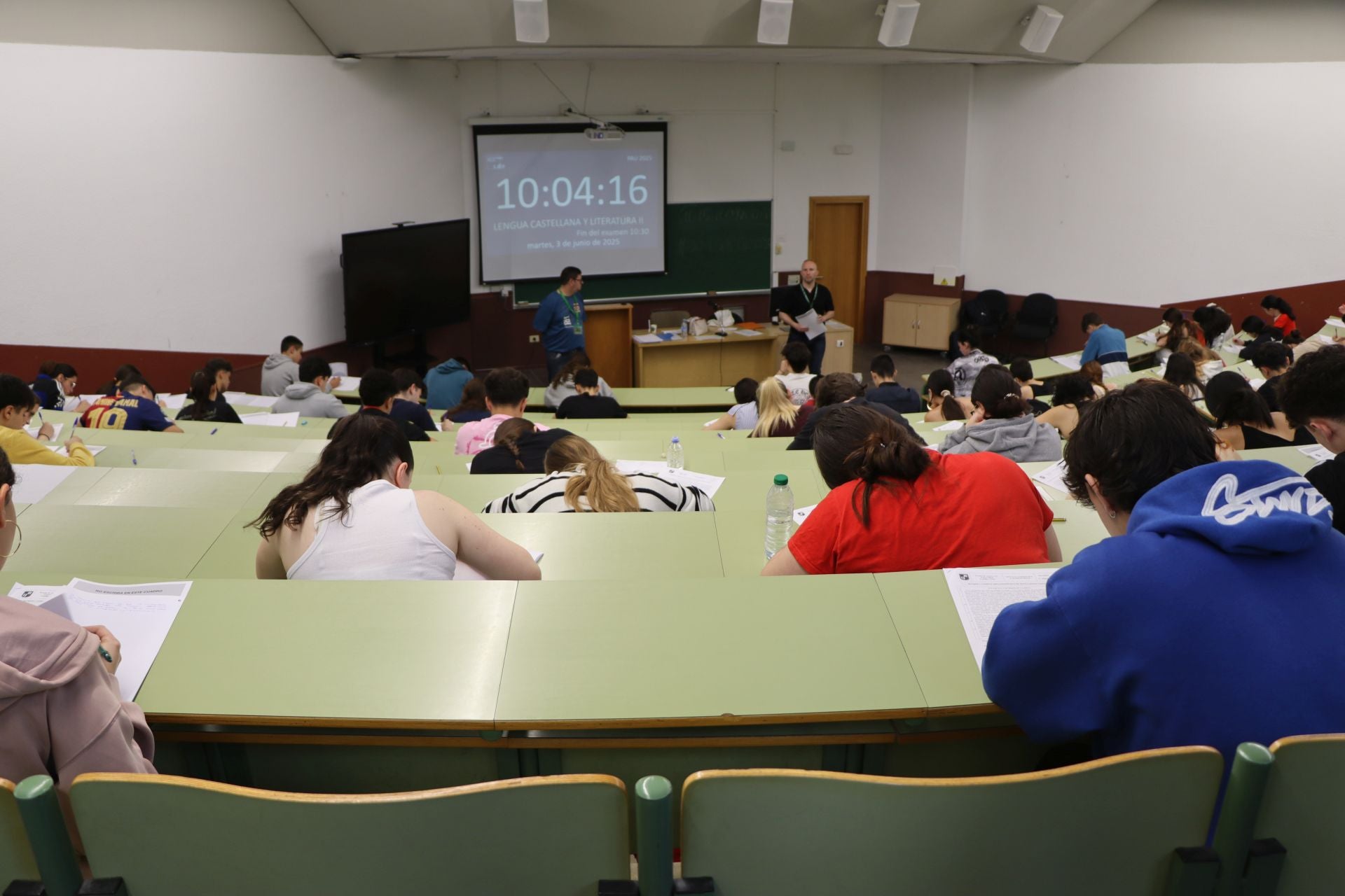 La PAU llega a León con su primera jornada