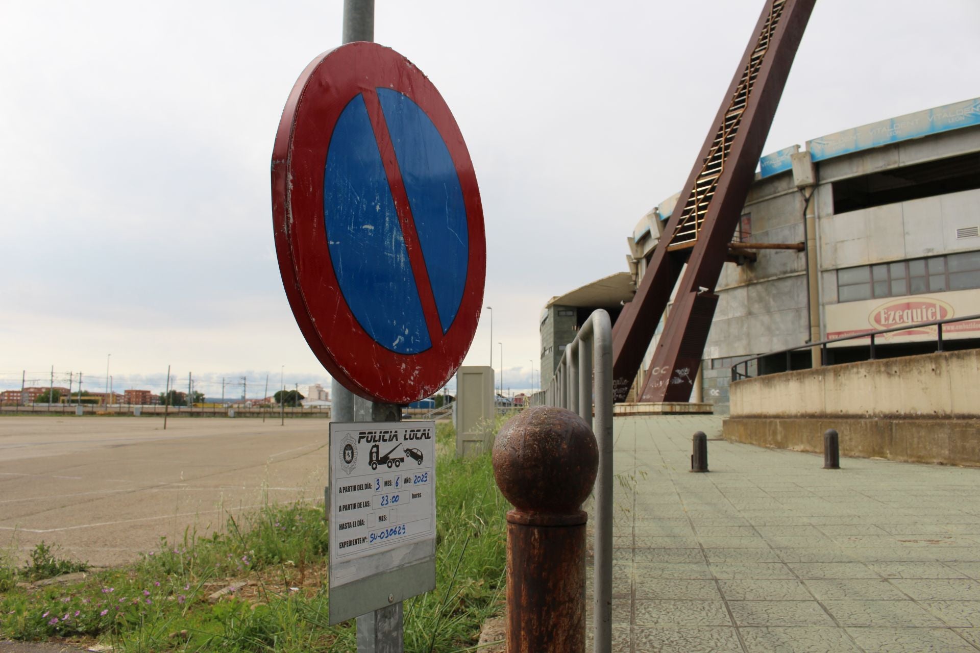 Comienzan las obras en el entorno del estadio Reino de León