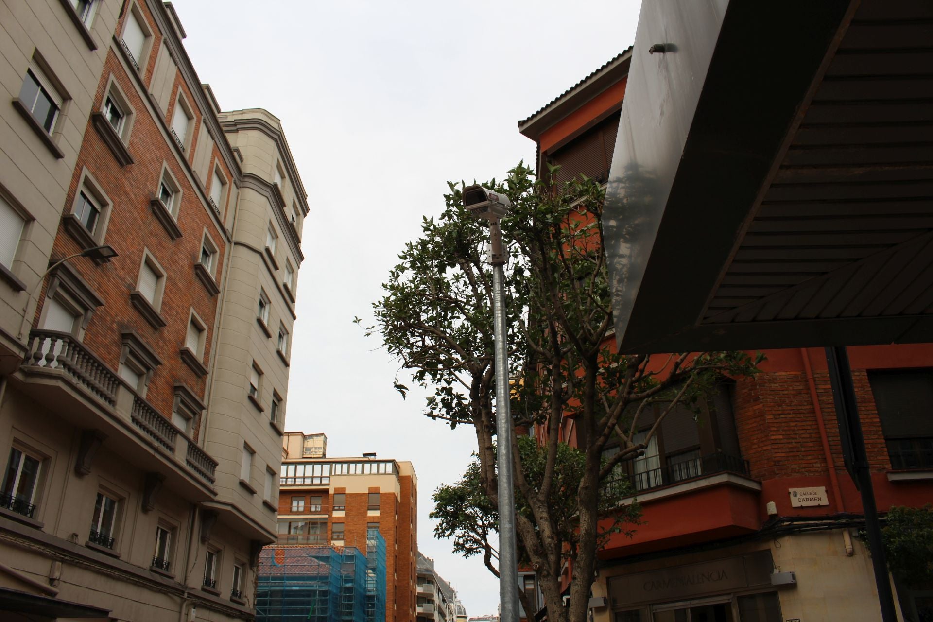 Las cámaras de la ZBE en León empiezan a instalarse