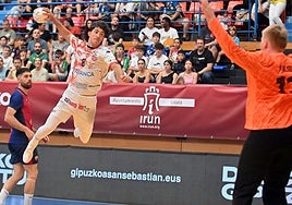 Darío Sanz, en una jugada de la final ante el Barcelona.