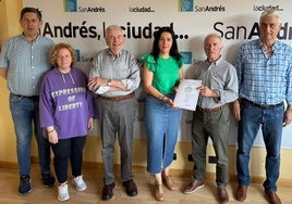 San Andrés se compromete mejorar la señalización del Camino de Santiago
